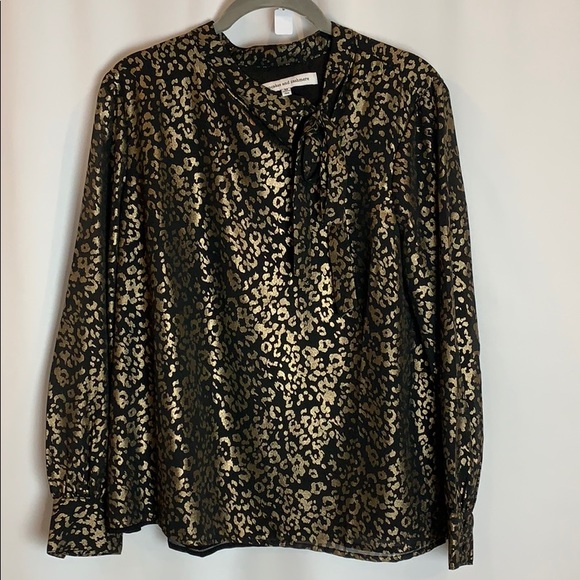 Leopard print blouse with tie neck. - Picture 2 of 8
